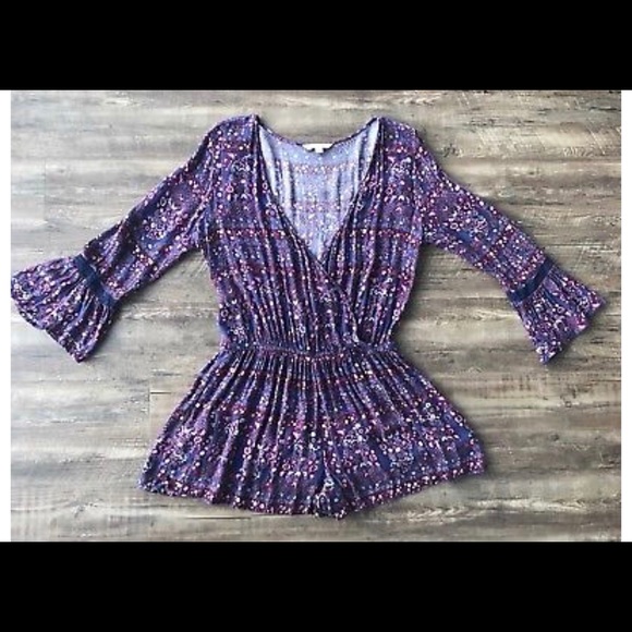 American Eagle Outfitters Tops - American eagle romper